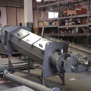 Pressa a coclea o vite per disidratazione fanghi di depurazione | SEFT